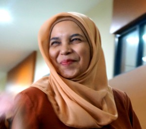 Dr.Feliza Zubair,MSi