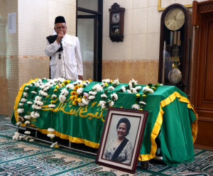 Doa Buat Almarhum di Pesantren Annur Kebonkopi Cimahi. 