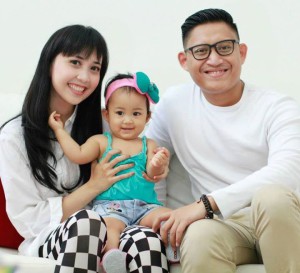 Bersama keluarga (Foto koleksi pribadi)