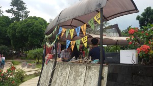 Suasana Surprise Sale. (Foto Shafira Putri).