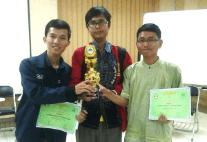 Anggtota BKI dan Piala Juara. (Foto Koleksi Pribadi).