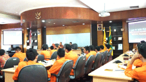 Pemaparan tentang Fikom Unpad. (Foto Shafira).
