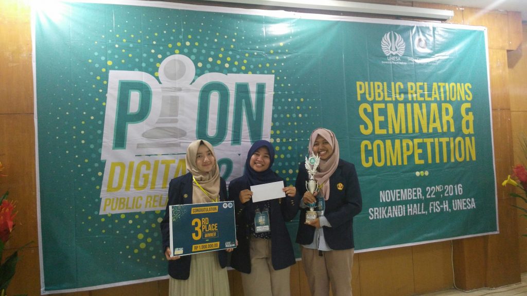 Mahasiswa Fikom pada Kompetisi City Branding UNESA