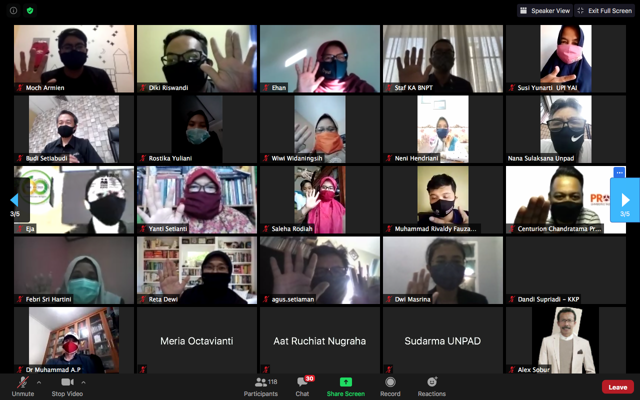 Dokumentasi Webinar "Merajut Harmoni Menepis Radikalisme Perspektif Komunikasi Kebangsaan"