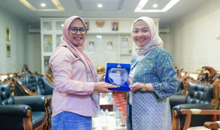 Prodi Humas Fikom Unpad Perkuat Desa Wisata Selasari Pangandaran melalui Empat Program PKM